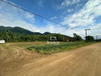 CHÁCARA COM CASA