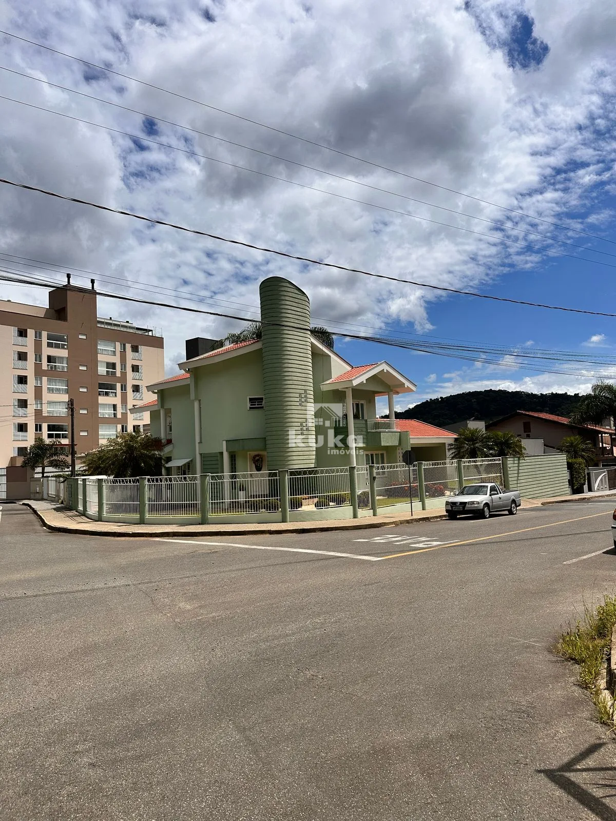 CASA À VENDA