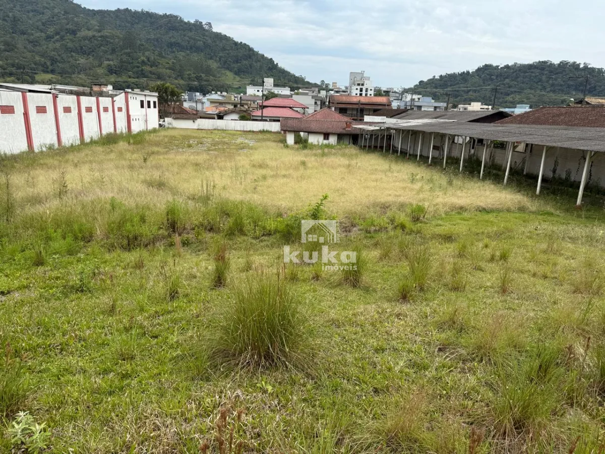 TERRENO COMERCIAL/RESIDENCIAL À VENDA
