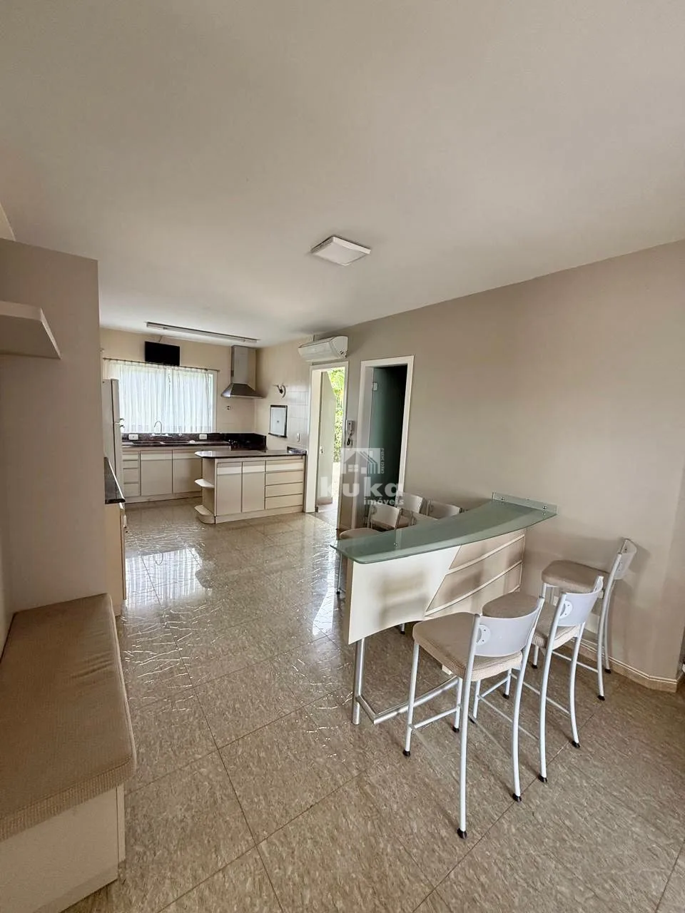 CASA Á VENDA — foto 4