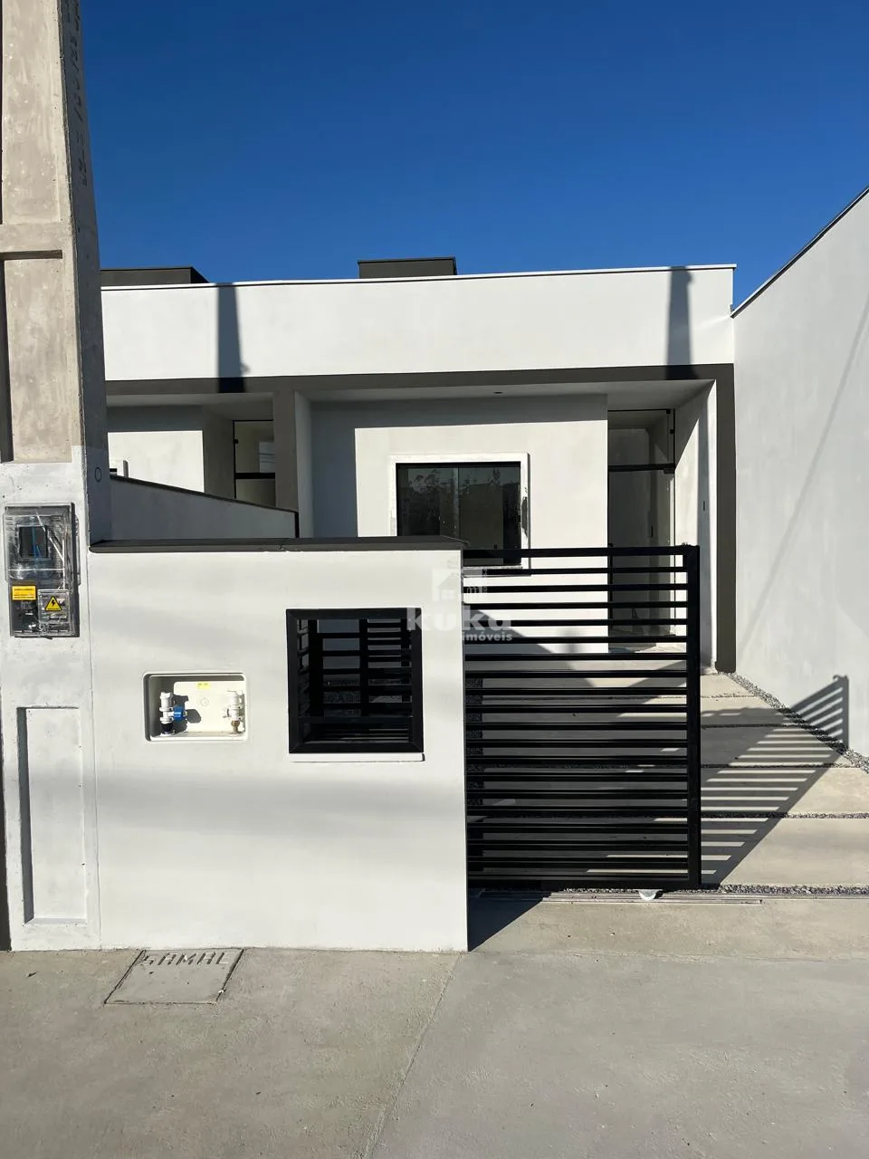 CASA À VENDA