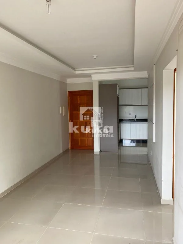 APARTAMENTO À VENDA — foto 2