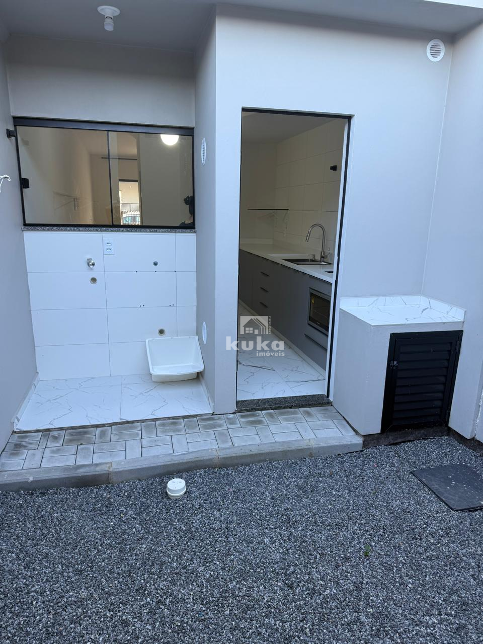SOBRADO GEMINADO SEMIMOBILIADO P/ LOCAÇÃO — foto 6