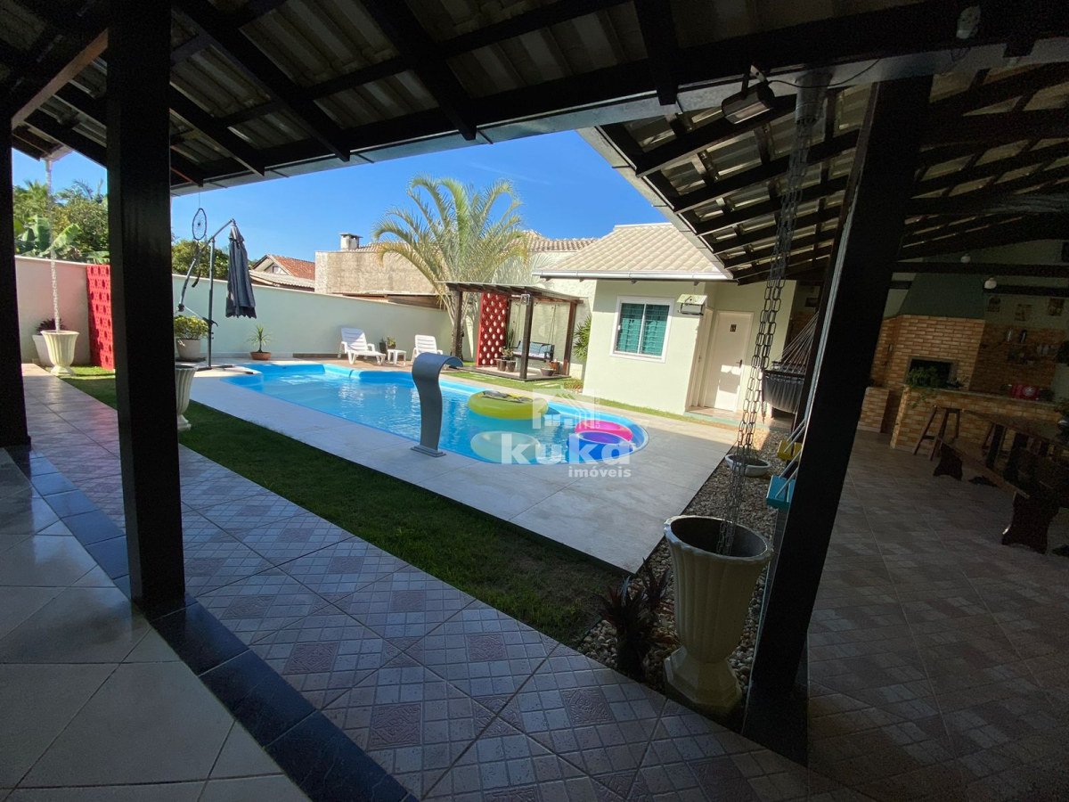 CASA COM PISCINA — foto 6