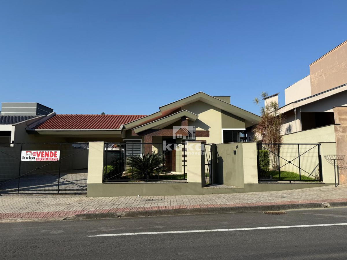 CASA RESIDENCIAL SEMIMOBILIADA À VENDA — foto 2