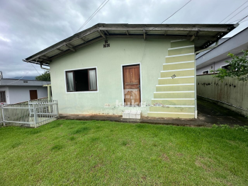 TERRENO COM DUAS CASAS — foto 1
