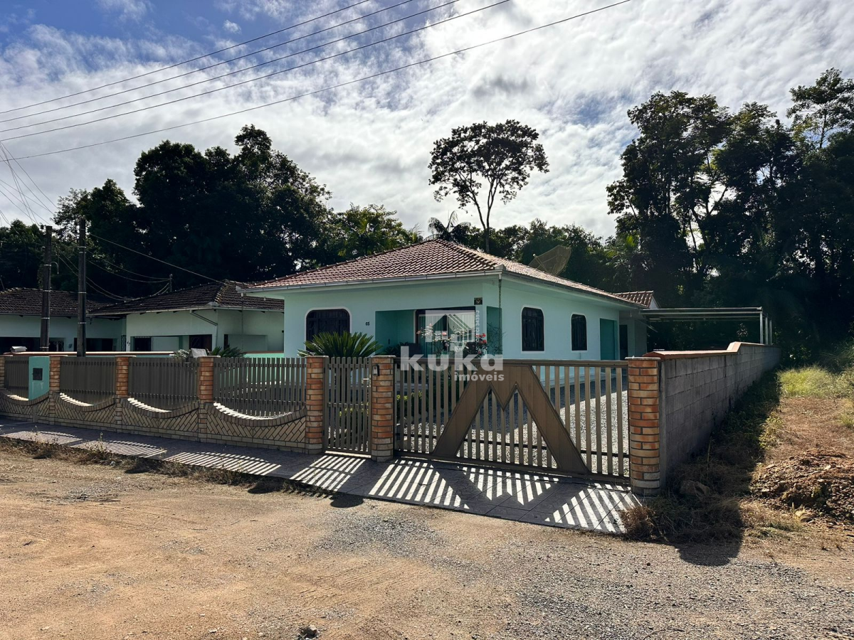 CASA À VENDA