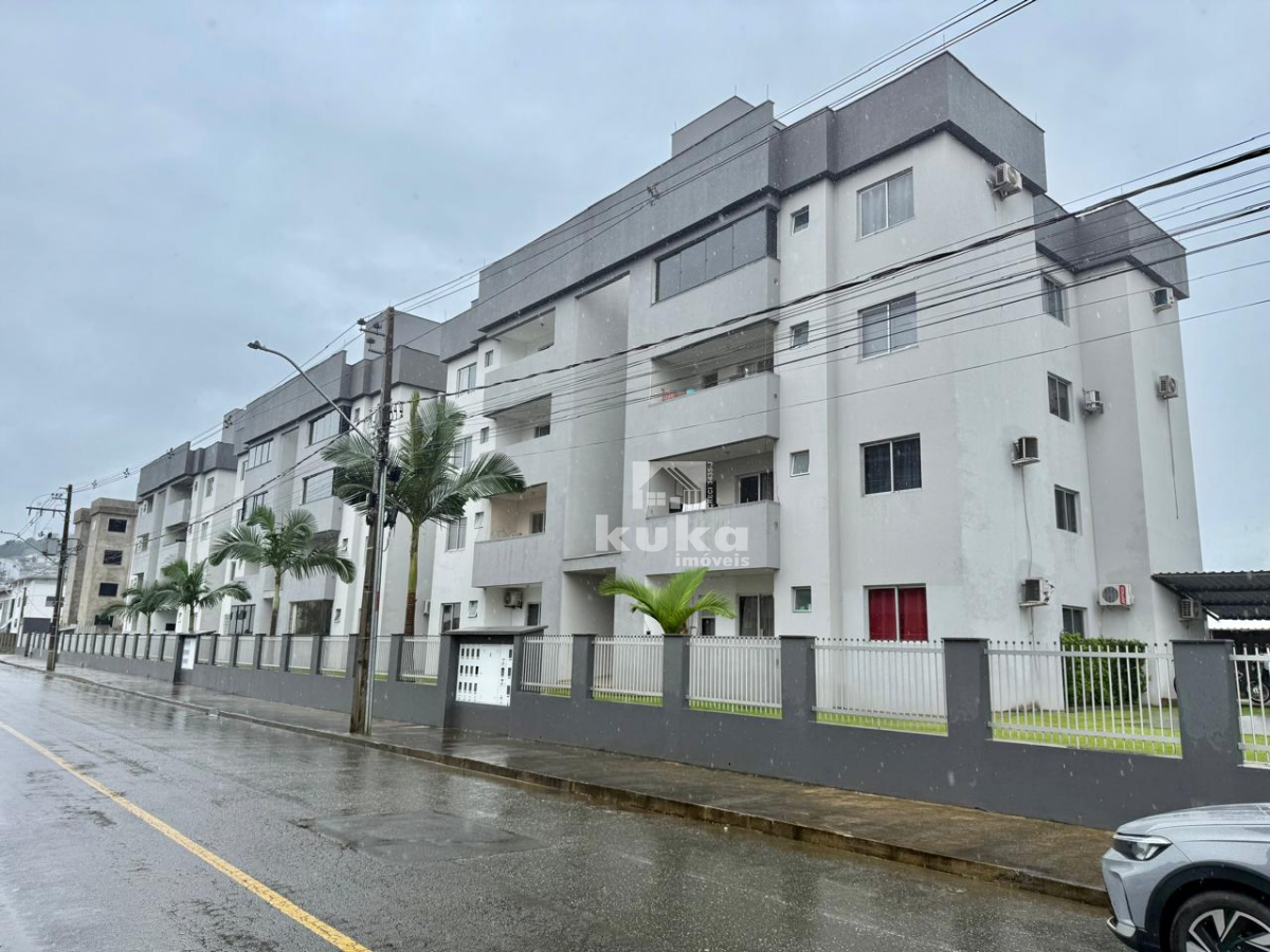 APARTAMENTO À VENDA