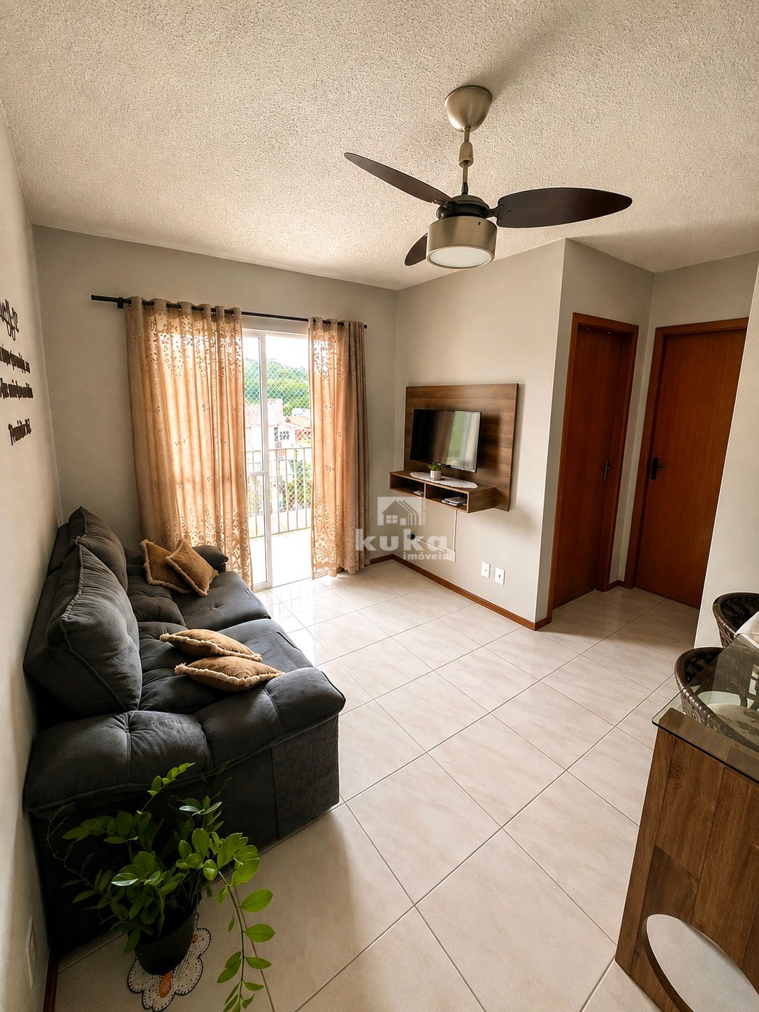 APARTAMENTO SEMIMOBILIADO À VENDA — foto 4