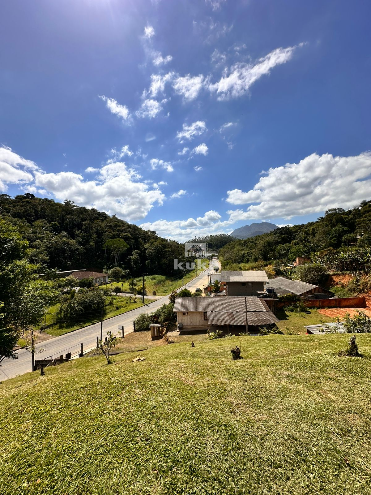 CASA C/ TERRENO AMPLO À VENDA — foto 18