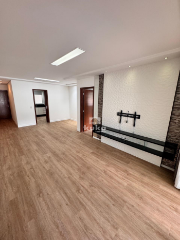 APARTAMENTO À VENDA — foto 2