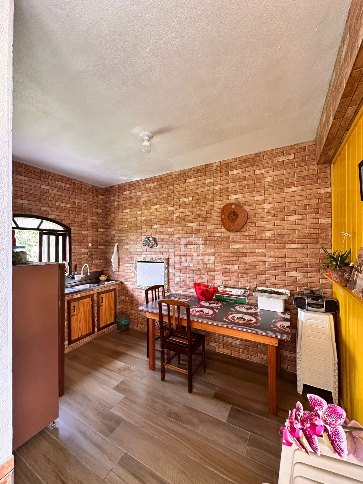 CASA C/ TERRENO AMPLO À VENDA — foto 10