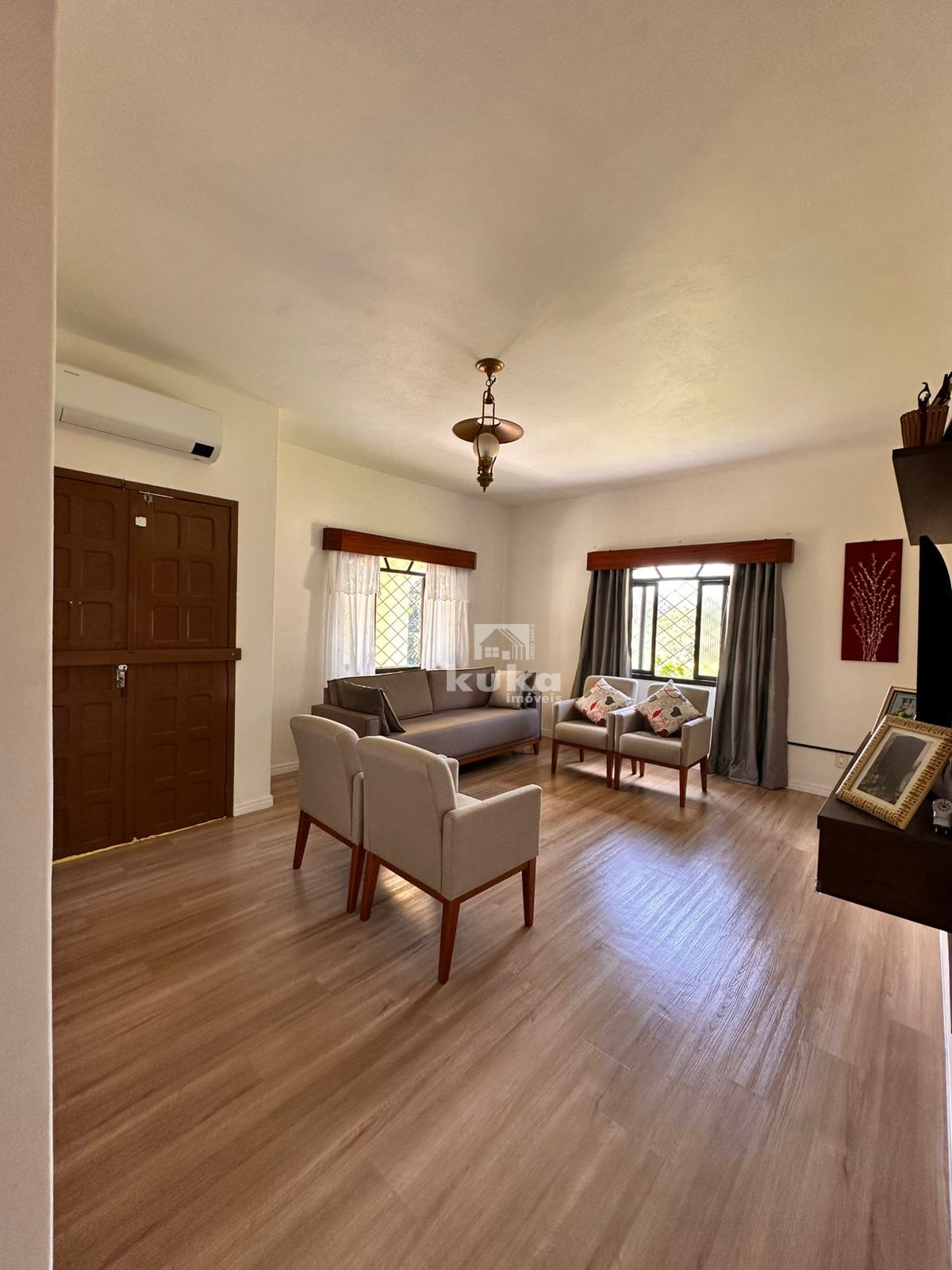 CASA C/ TERRENO AMPLO À VENDA — foto 8