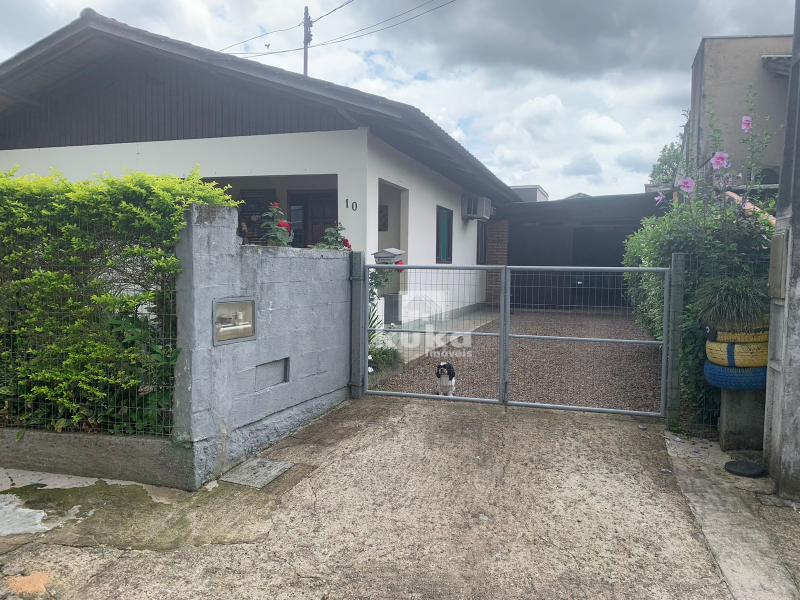 CASA RESIDENCIAL À VENDA
