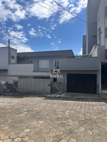 APARTAMENTO À VENDA — foto 2