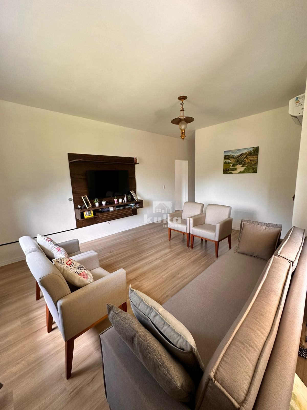 CASA C/ TERRENO AMPLO À VENDA — foto 7