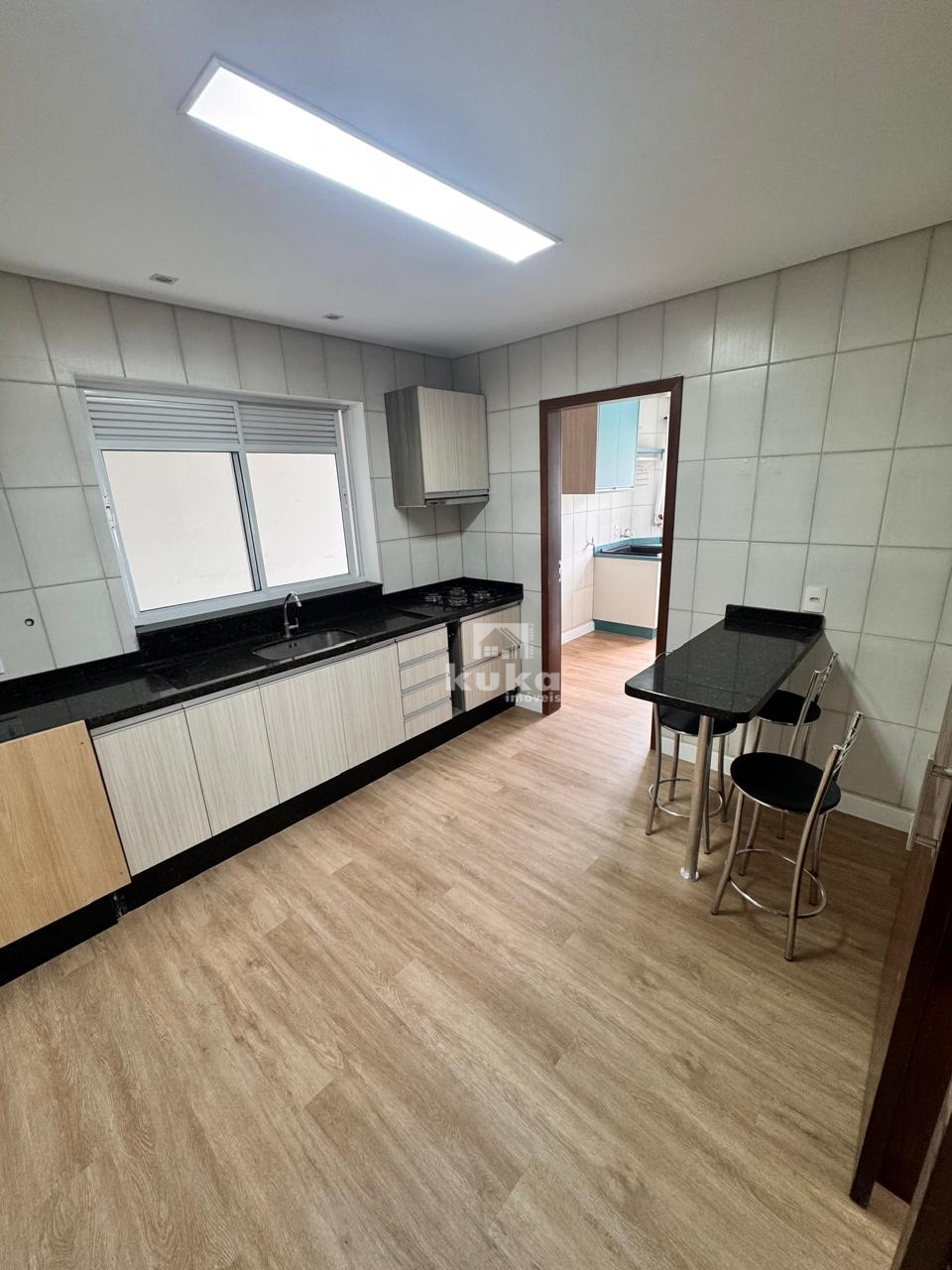 APARTAMENTO À VENDA — foto 3